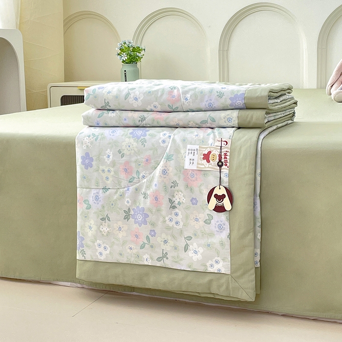 91家纺网 家纺一手货源 找家纺 丫丫2025新款里外全棉棉花夏被风格2 绿意盎然