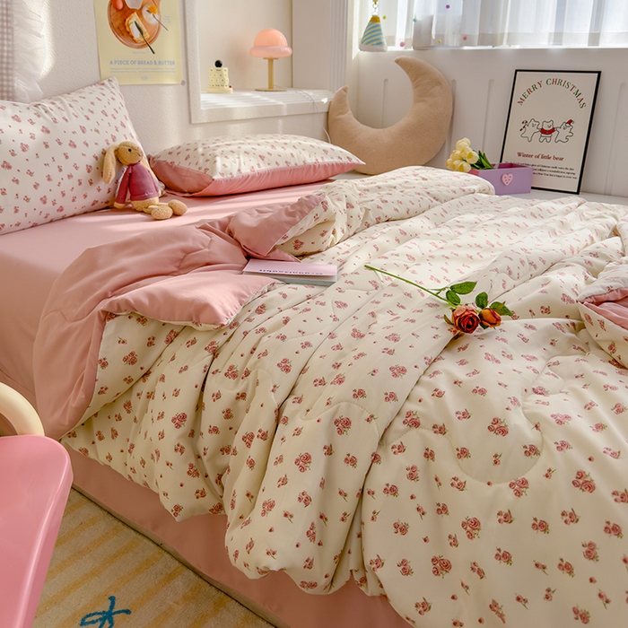 91家纺网 家纺一手货源 找家纺 弗苓家纺 2025 A类有氧针织双层纱夏被四件套直播爆款 复古玫瑰