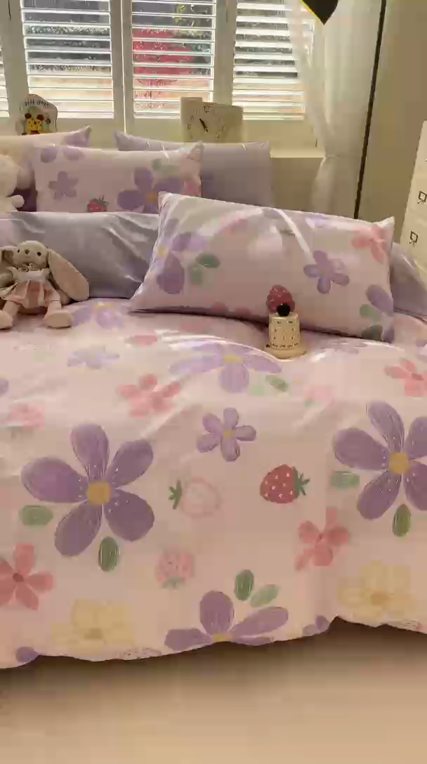 91家纺网 家纺一手货源 找家纺 宜家坊 2025热款全棉四件套学生床三件套单品床单床笠单被套印花小清新卡通碎花纯棉三四件套 泫雅紫