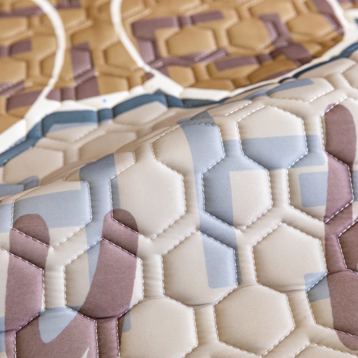 91家纺网 家纺一手货源 找家纺 （总）摩卡（乐趣） 2025新款春夏新款夏凉被 冰激凌大豆夏被