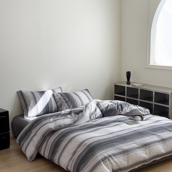 91家纺网 家纺一手货源 找家纺 窝米 2025新品简约时尚双层纱系列四件套 圣奇尼