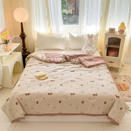 鑫琪莱家纺 2025新款A类云感泡芙夏被蝶纷飞
