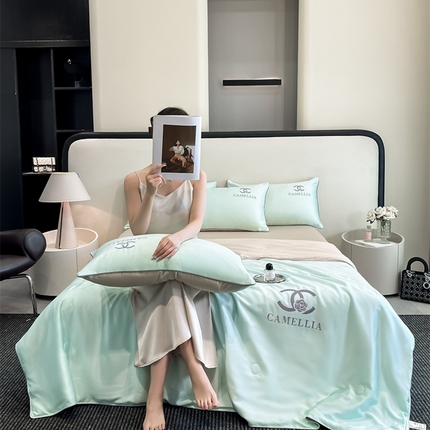 91家纺网 家纺一手货源 找家纺 （总）利欧 2025新款茶花水洗天丝夏被四件套