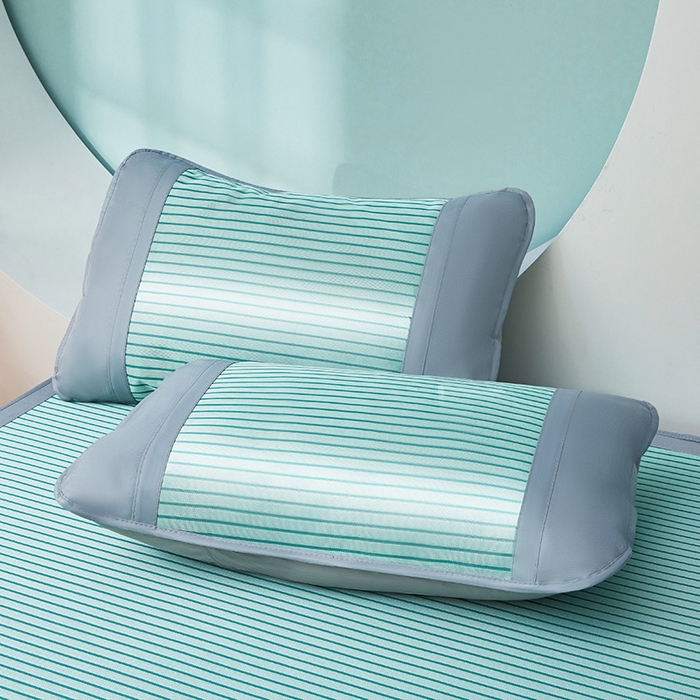 91家纺网 家纺一手货源 找家纺 航途席业 2025新款刺绣可水洗碳光冰丝席宽包边无纺布冰丝席艾香系列 艾香冰丝床笠条纹-薄荷绿