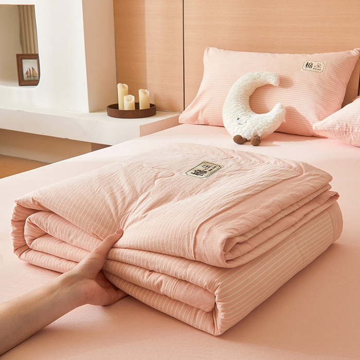 91家纺网 家纺一手货源 找家纺 招财星家纺 2025新款新疆棉花被夏被100%里外全棉棉花夏被无印风全棉色织水洗棉夏凉被空调被春秋被单人可机洗 简月