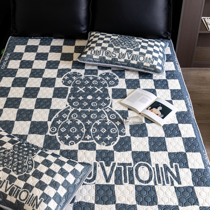 91家纺网 家纺一手货源 找家纺 摩卡（乐趣） 2025新款春夏新款夏凉被 冰激凌大豆夏被 棋盘格公仔