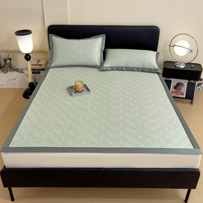 91家纺网 家纺一手货源 找家纺 卡初家居（原微来）2025新款超柔凉感冰丝凉席 清新绿-床席