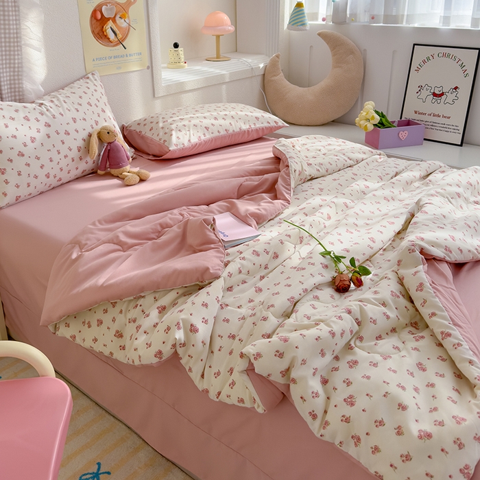 91家纺网 家纺一手货源 找家纺 弗苓家纺 2025 A类有氧针织双层纱夏被四件套直播爆款 复古玫瑰