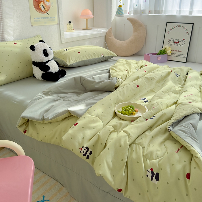 91家纺网 家纺一手货源 找家纺 弗苓家纺 2025 A类有氧针织双层纱夏被四件套直播爆款 熊猫胖胖-绿