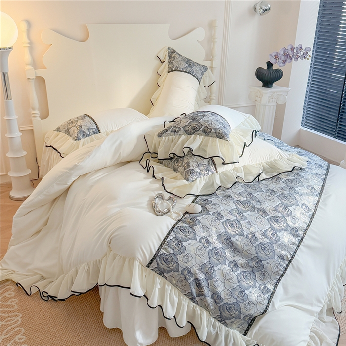 91家纺网 家纺一手货源 找家纺 富盛 2025新款水洗亲肤棉浮雕提花公主风四件套 月光恋人-白+黑