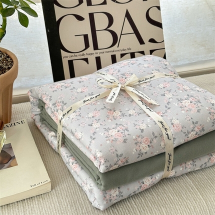 亿梵家居 2025新款A类母婴级有氧全棉纯棉双层纱纯棉印花四件套-叠拍图 莉雅-绿