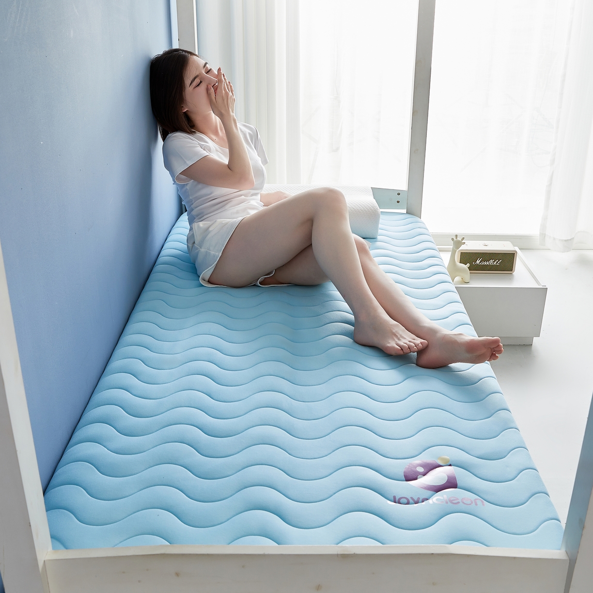 91家纺网 家纺一手货源 找家纺 艺博床垫 2025新款牛奶丝学生床垫 蓝色