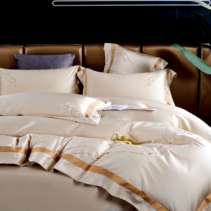 91家纺网 家纺一手货源 找家纺 U品汇 2025新款60支天丝棉莱赛尔纤维刺绣花四件套纯棉全棉凉感丝滑礼盒包装（西雅图） 西雅图-香槟色