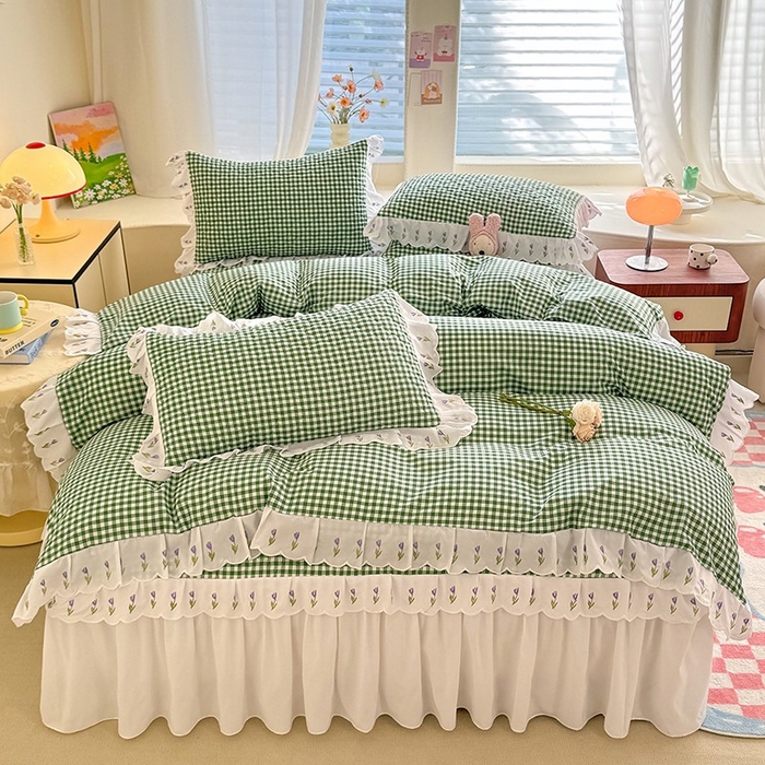 91家纺网 家纺一手货源 找家纺 金盛皇朝家纺 2025新款格子空间水洗棉床裙 格子空间-牛油果绿