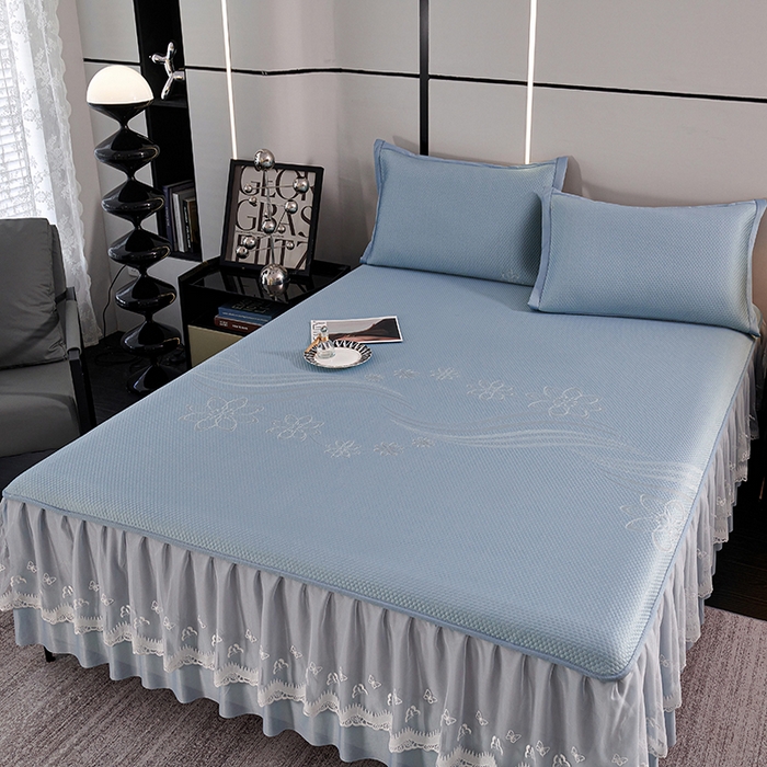 91家纺网 家纺一手货源 找家纺 青雅席业 2025新款7A抗菌母婴级纯乙纶PE刺绣凉感丝豆豆席 床裙款 浪花-蓝