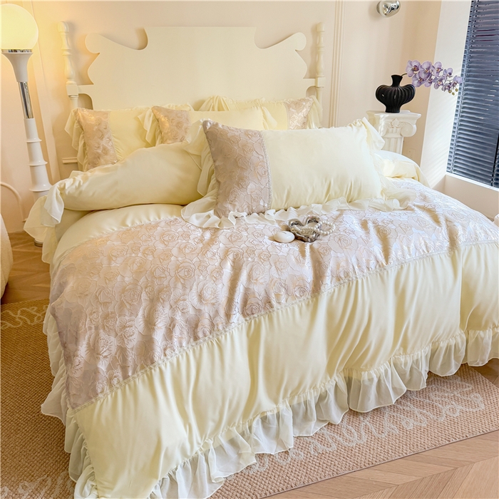 91家纺网 家纺一手货源 找家纺 富盛 2025新款水洗亲肤棉浮雕提花公主风四件套 月光恋人-黄