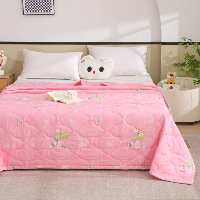 91家纺网 家纺一手货源 找家纺 被多多被业  2025新款清新印花亲肤绒超声波工艺夏凉被 绿叶