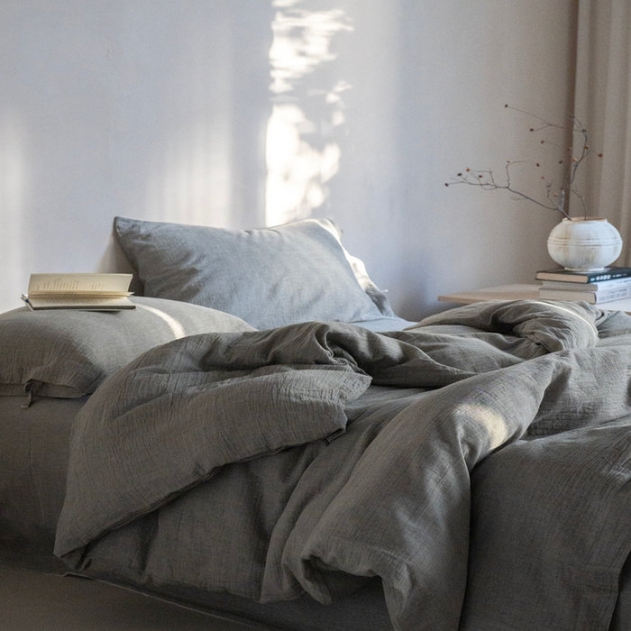 91家纺网 家纺一手货源 找家纺 璞素2025新款全棉色织三层纱四件套-素简 灰色