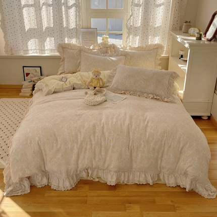 91家纺网 家纺一手货源 找家纺 轻奢坊 2025新款双层纱双层蕾丝花边四件套 花影