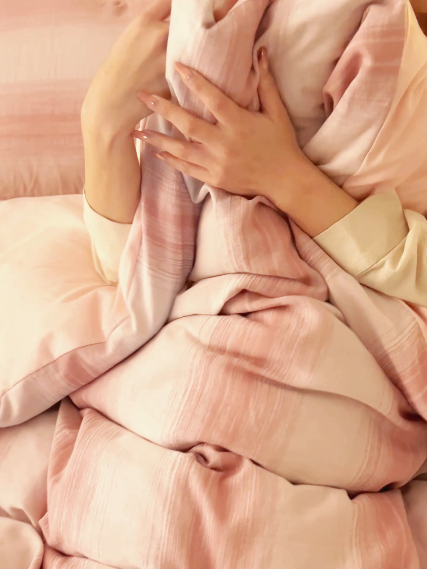 91家纺网 家纺一手货源 找家纺 趣色2025新款A类全棉色织大提花四件套 西雅-粉