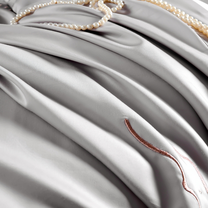 91家纺网 家纺一手货源 找家纺 U品汇 2025新款60支天丝棉莱赛尔纤维刺绣花四件套纯棉全棉凉感丝滑礼盒包装（西雅图） 西雅图-极光灰