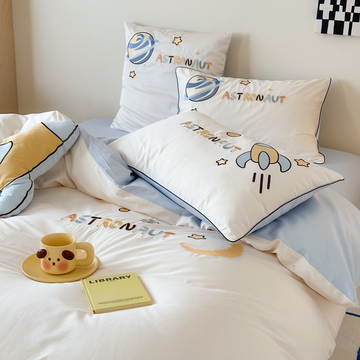 91家纺网 家纺一手货源 找家纺 西西家居 2025新款100支全棉四件套 月球之旅