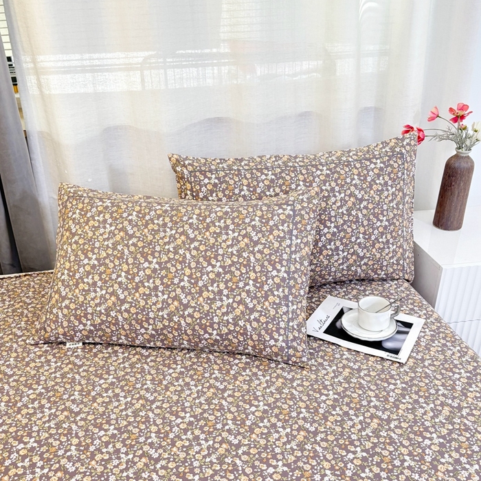 91家纺网 家纺一手货源 找家纺 伊而梦蚊帐 2025新款A类老粗布抗菌床单 秋蕊香-咖