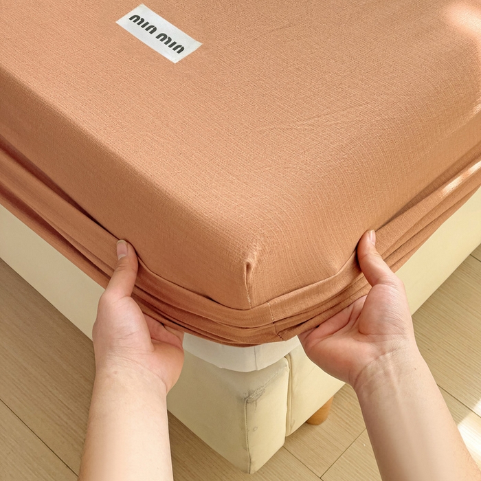 91家纺网 家纺一手货源 找家纺 罗亿家纺 2025新款云感提花双层纱定标minmin(系列)床笠 深咖