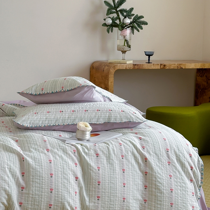 91家纺网 家纺一手货源 找家纺 觅糖家纺 2025新款色织提花贝壳边三角针系列四件套 温柔郁金香