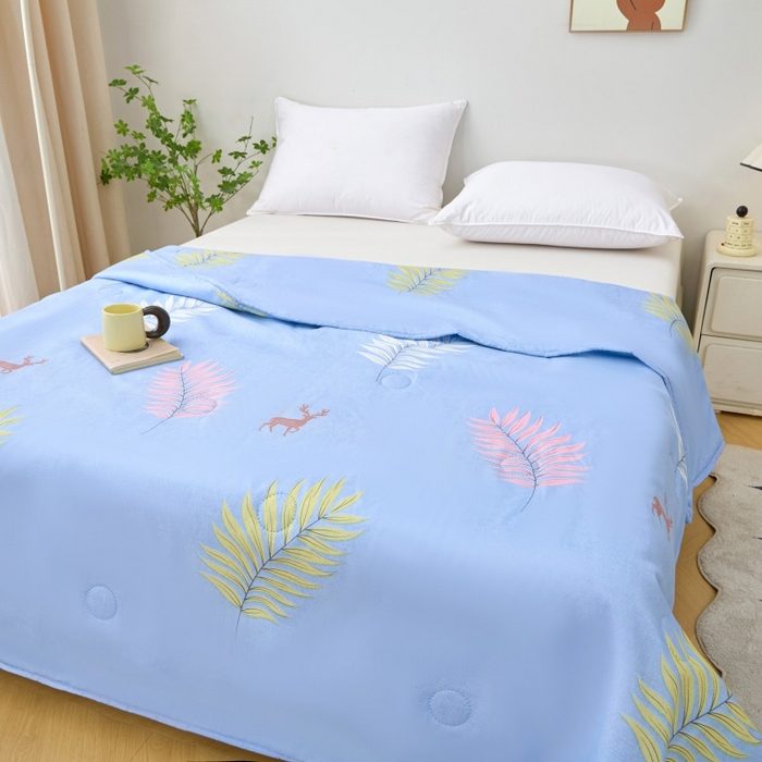 91家纺网 家纺一手货源 找家纺 2025新款亲肤绒礼品夏被窄边 心悦蓝