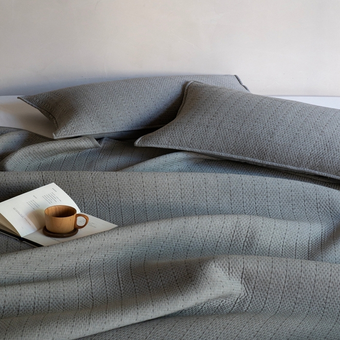 91家纺网 家纺一手货源 找家纺 （总）璞素2025新款全棉色织三层纱床盖三件套-摩卡