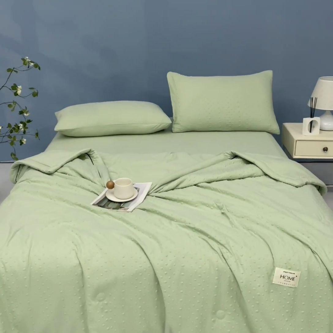 91家纺网 家纺一手货源 找家纺 吾诺 2025 凉豆豆针织棉双层纱夏被四件套水洗棉夏凉被空调被 豆豆绿