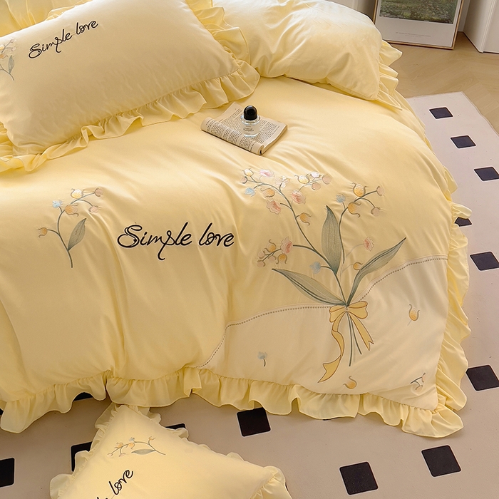 91家纺网 家纺一手货源 找家纺 凯美家居 2025新款超柔亲肤磨毛刺绣花仙子系列四件套 花仙子 浅黄