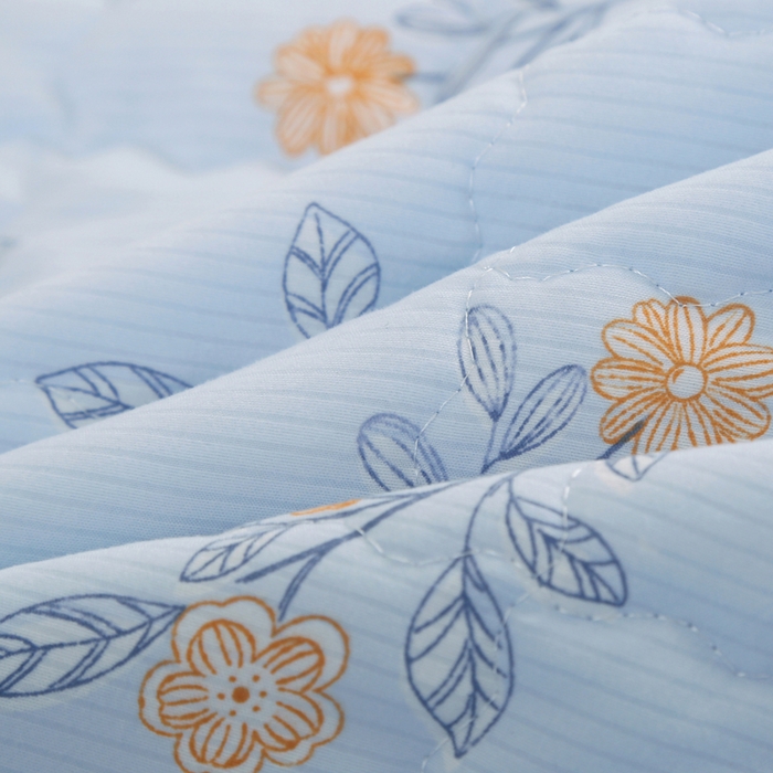 91家纺网 家纺一手货源 找家纺 被多多被业  2025新款小清新印花小竺棉多针绗绣夏凉被 碎花-蓝