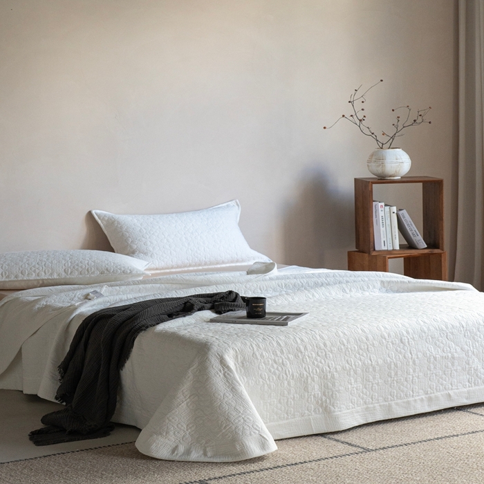 91家纺网 家纺一手货源 找家纺 璞素2025新款全棉色织三层纱床盖三件套-落雪 落雪白