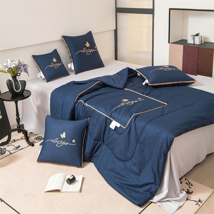 91家纺网 家纺一手货源 找家纺 照世家纺 2025新款柔软透气全棉抱枕被-蝶影 蝶影-深蓝