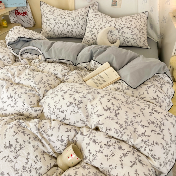 91家纺网 家纺一手货源 找家纺 潮邦创意家居 2025新款云柔棉立体嵌绳款小清新四件套 墨韵蔓花