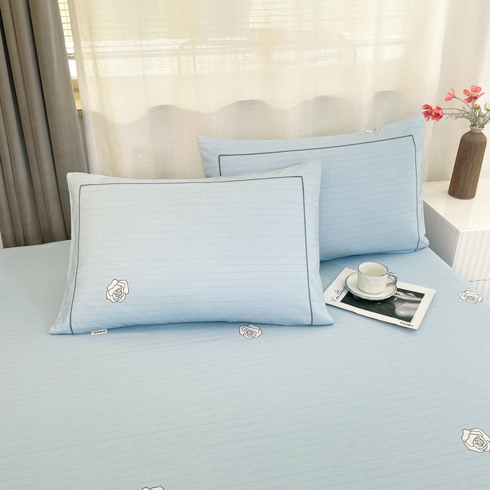 91家纺网 家纺一手货源 找家纺 伊而梦蚊帐 2025新款A类老粗布抗菌床单 玫瑰线-蓝