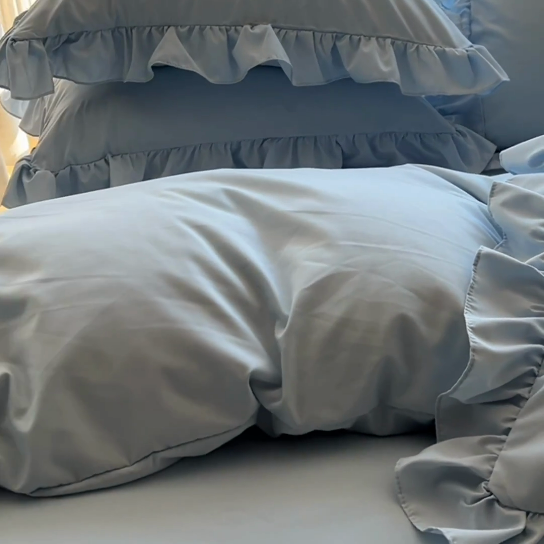 91家纺网 家纺一手货源 找家纺 凯美家居 2025新款超柔亲肤磨毛刺绣花仙子系列四件套 花仙子 浅蓝