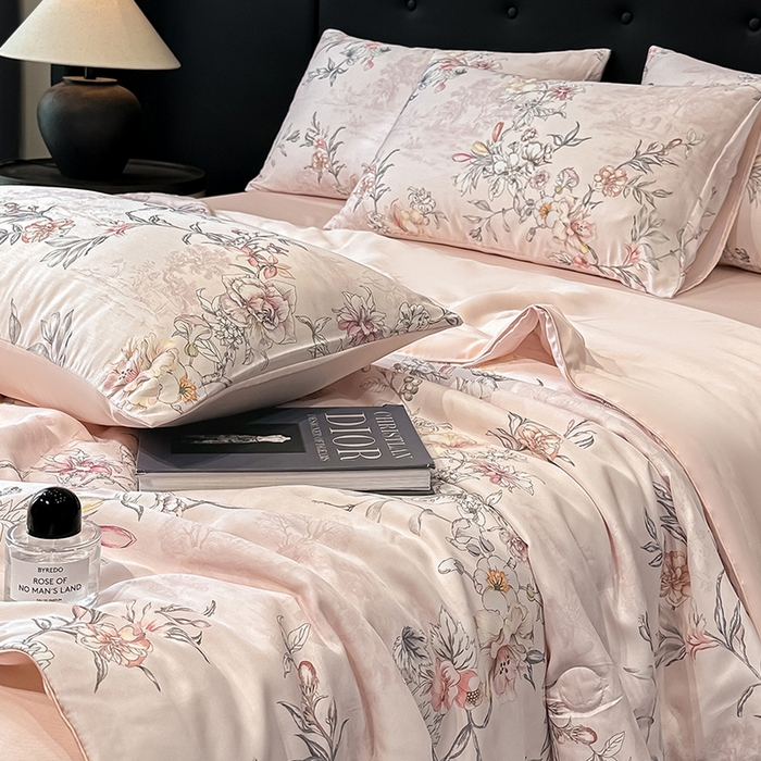 91家纺网 家纺一手货源 找家纺 慕晨 2025春夏新品莱赛尔天丝数码印花四件套莱赛尔夏被四件套天丝夏凉被直播热款 繁华-粉