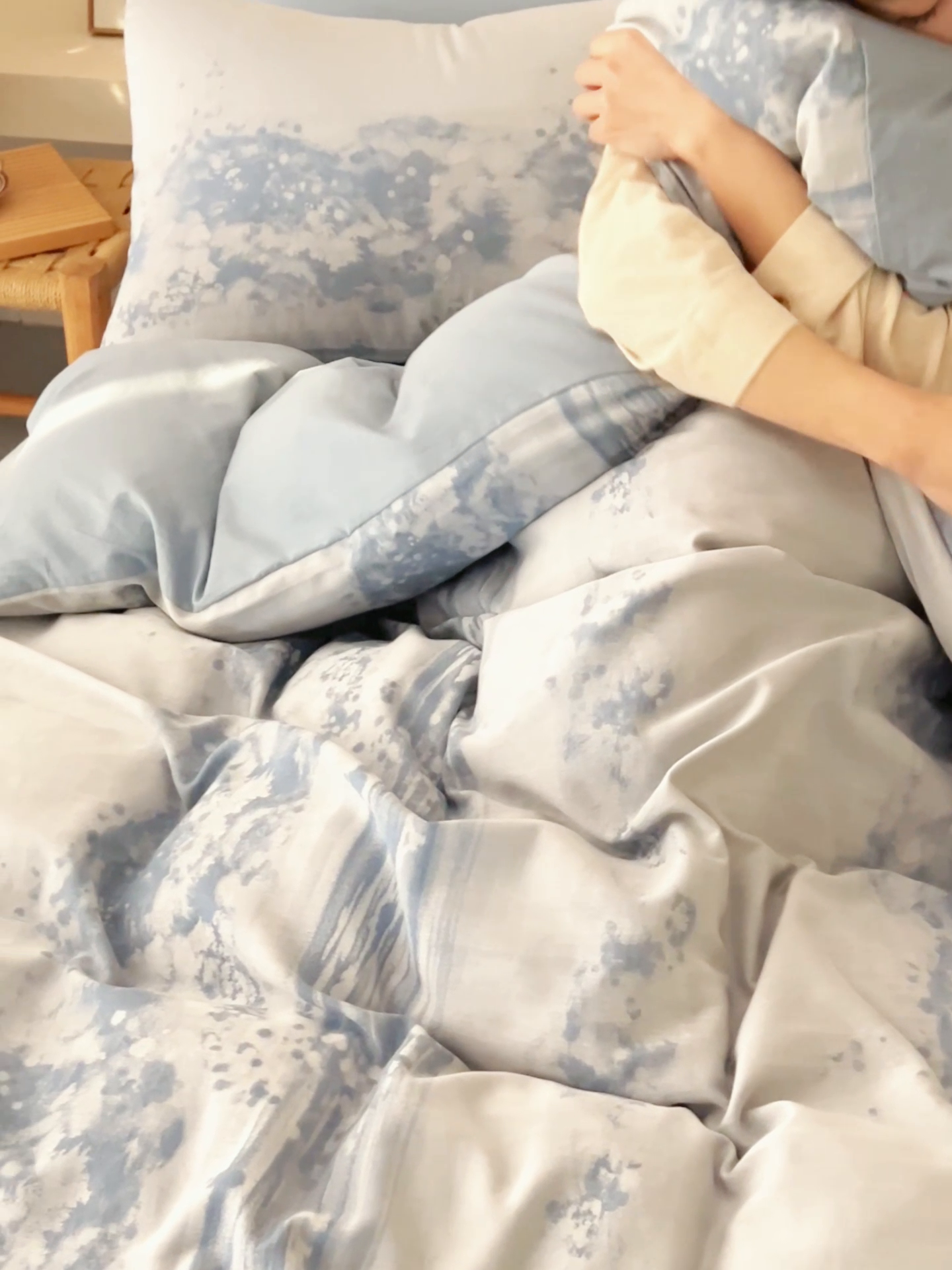 91家纺网 家纺一手货源 找家纺 趣色2025新款A类全棉色织大提花四件套 墨凡-蓝