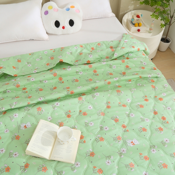 91家纺网 家纺一手货源 找家纺 被多多被业  2025新款清新印花亲肤绒超声波工艺夏凉被 春意盎然