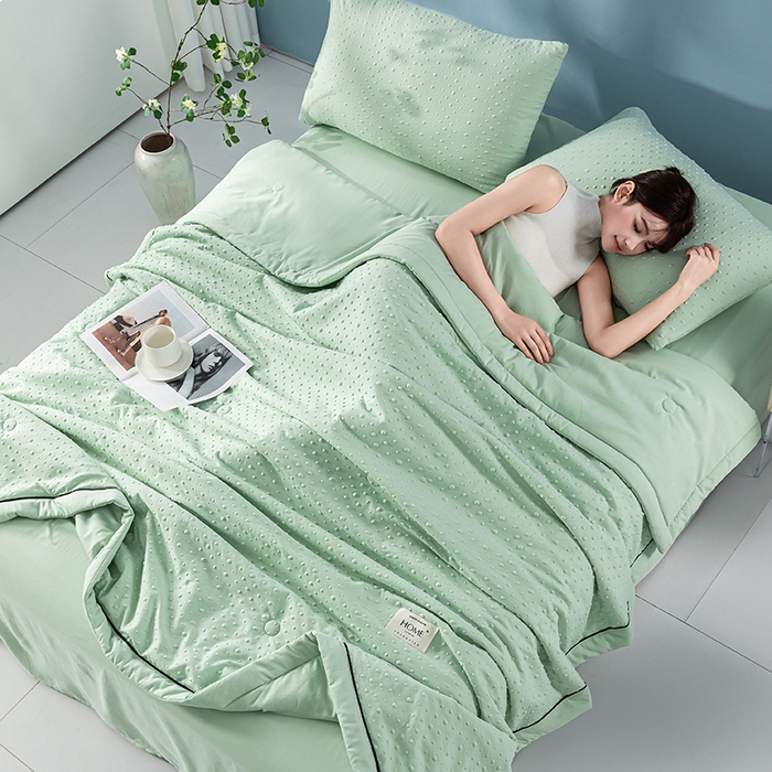 91家纺网 家纺一手货源 找家纺 吾诺 2025 凉豆豆针织棉双层纱夏被四件套水洗棉夏凉被空调被 豆豆绿