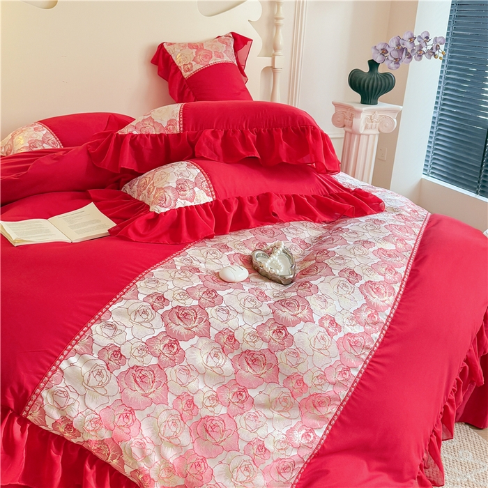 91家纺网 家纺一手货源 找家纺 富盛 2025新款水洗亲肤棉浮雕提花公主风四件套 月光恋人-大红