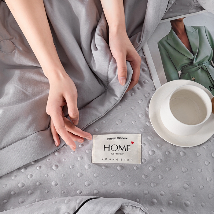 91家纺网 家纺一手货源 找家纺 吾诺 2025 凉豆豆针织棉双层纱夏被四件套水洗棉夏凉被空调被 豆豆灰