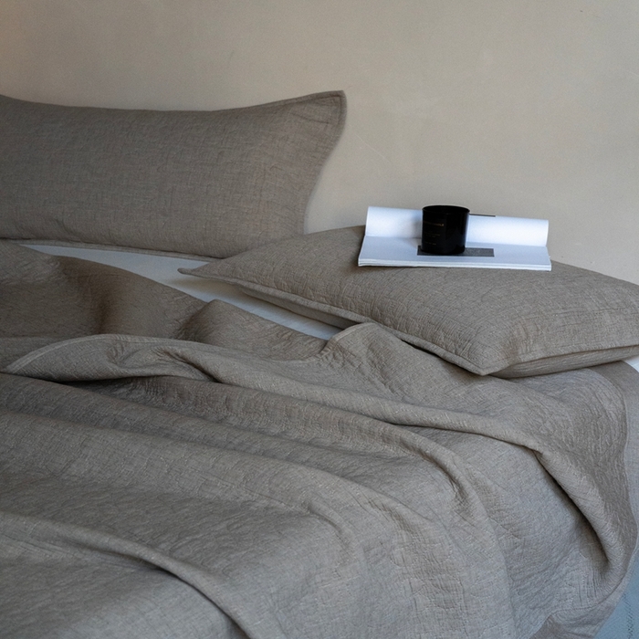 91家纺网 家纺一手货源 找家纺 璞素2025新款全棉色织三层纱床盖三件套-落雪 落雪咖