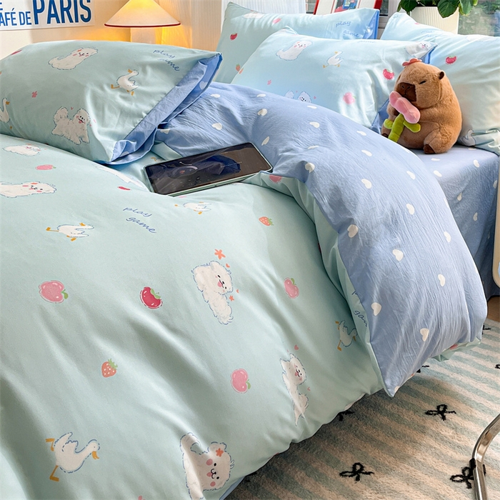 91家纺网 家纺一手货源 找家纺 盛秋家纺 2025新款水洗棉印花四件套-卡通系列 甜心猫+蓝爱心