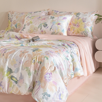 91家纺网 家纺一手货源 找家纺 （总）梦幻之城 2025新款水洗真丝数码印花简易款夏被四件套