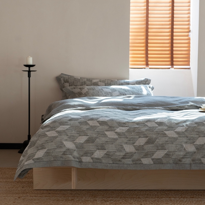 91家纺网 家纺一手货源 找家纺 璞素2025新款全棉色织三层纱四件套 灰色