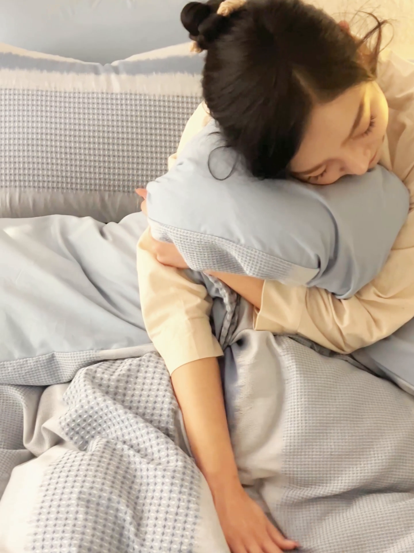 91家纺网 家纺一手货源 找家纺 趣色2025新款A类全棉色织大提花四件套 洛川-蓝